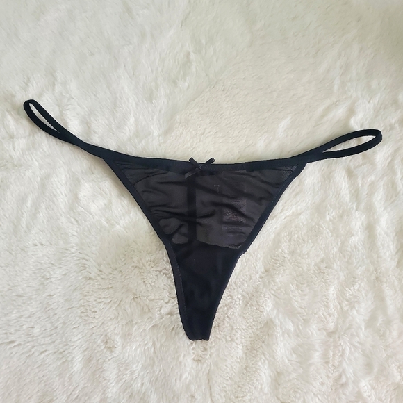 La Senza Red Satin Linergie Set in Size Small NWT - Picture 8 of 9